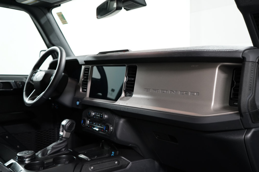 Used 2025 Ford Bronco Outer Banks AWD/4WD image 21