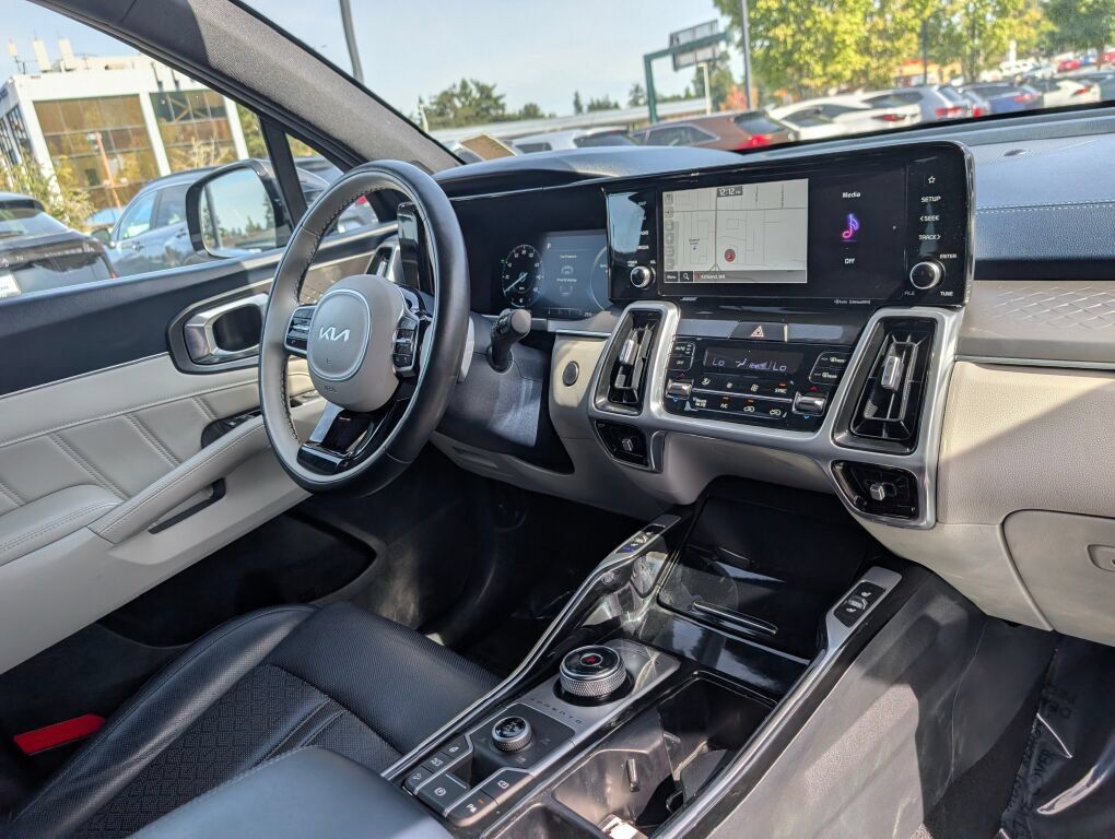 Used 2023 Kia Sorento SX Prestige AWD/4WD image 37
