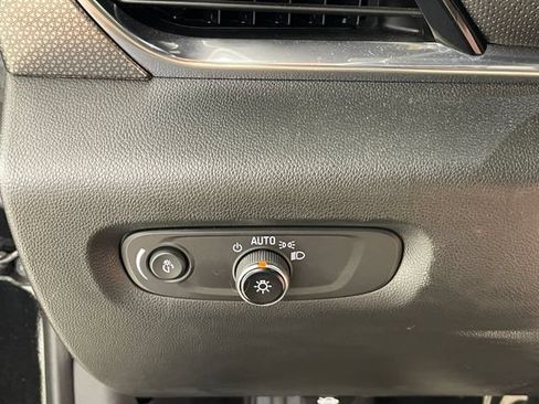 Certified 2023 Chevrolet Traverse Premier FWD image 14