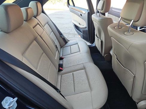 Used 2013 Mercedes-Benz E 350 E 350 Sport 4MATIC AWD 4dr Sed image 27