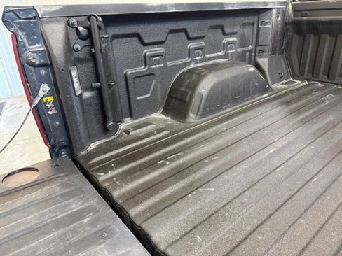 Used 2021 Chevrolet Silverado 1500 LTZ image 9