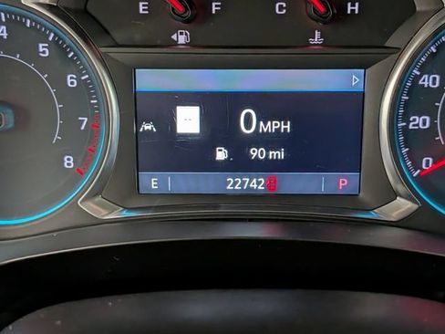 Certified 2023 Chevrolet Traverse LT w/ LT Premium Package AWD/4WD image 24