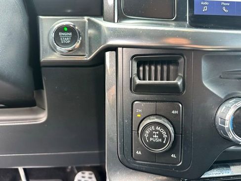 Used 2022 Ford F150 Lariat w/ Equipment Group 502A High image 21