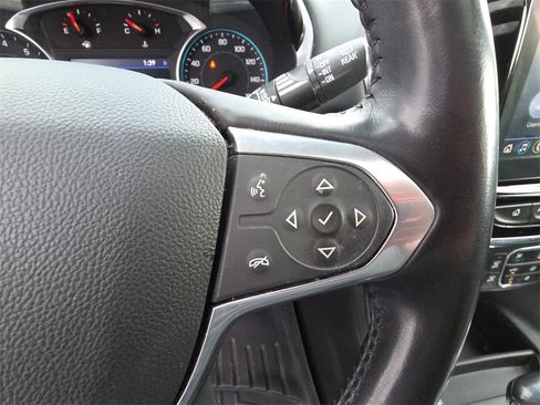 Used 2021 Chevrolet Traverse RS image 19