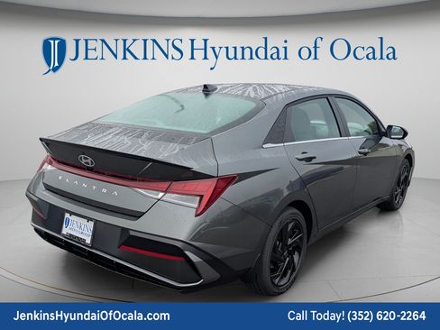 New 2026 Hyundai Elantra SEL Sport Premium FWD image 3