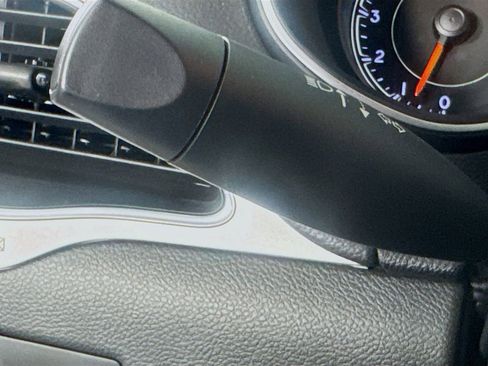 Used 2022 Jeep Cherokee Latitude image 12