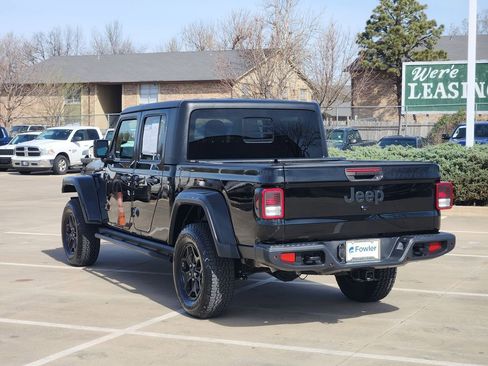 Used 2021 Jeep Gladiator Sport image 5