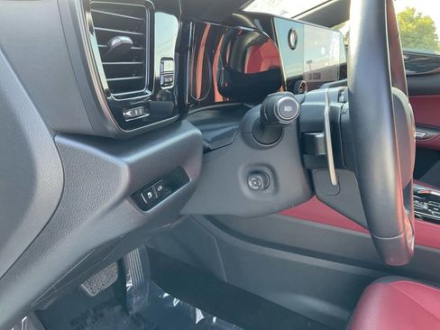 Used 2024 Lexus NX 250 FWD w/ Premium Package image 14