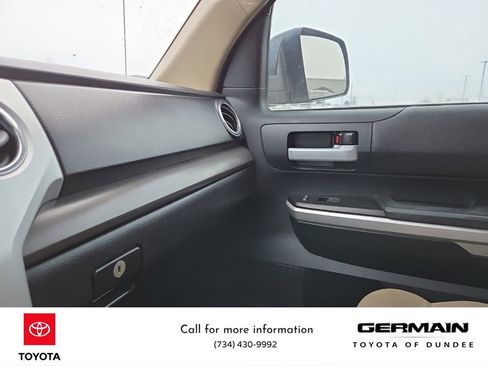 Used 2015 Toyota Tundra SR5 w/ SR5 Upgrade Package image 27
