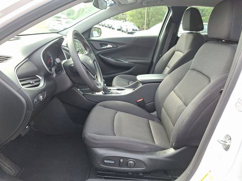 Used 2024 Chevrolet Malibu LT image 14