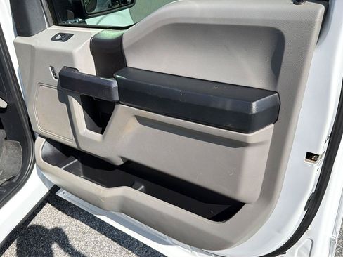 Used 2019 Ford F150 XL w/ Equipment Group 101A Mid AWD/4WD image 13