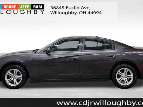 Used 2019 Dodge Charger SXT image 5