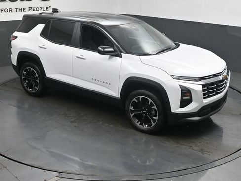 New 2026 Chevrolet Equinox LT w/ Convenience Package II FWD image 26