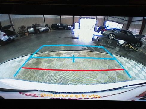 Used 2024 Toyota Corolla SE image 29