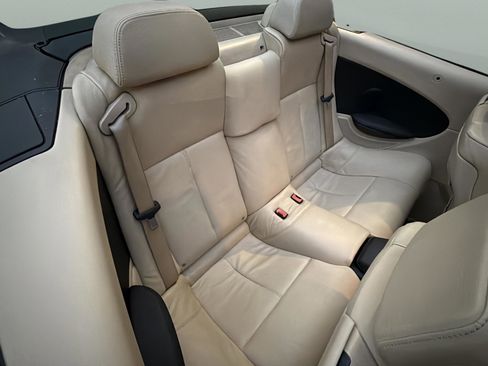 Used 2008 BMW 650i Convertible image 42