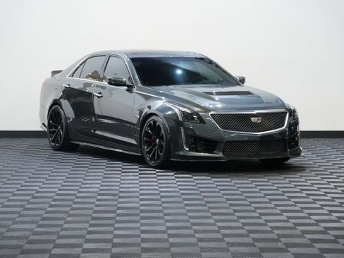Used 2016 Cadillac CTS V w/ Luxury Package RWD image 5