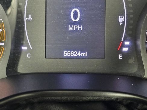 Used 2022 Jeep Compass Latitude FWD image 23