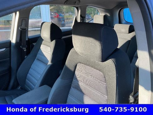 Certified 2018 Honda CR-V LX image 31