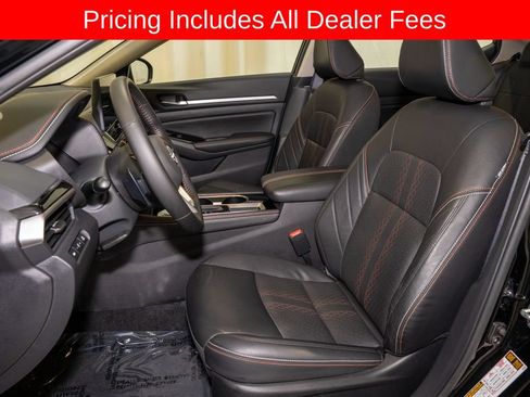 Certified 2025 Nissan Altima 2.5 SR w/ SR Premium Package FWD image 11