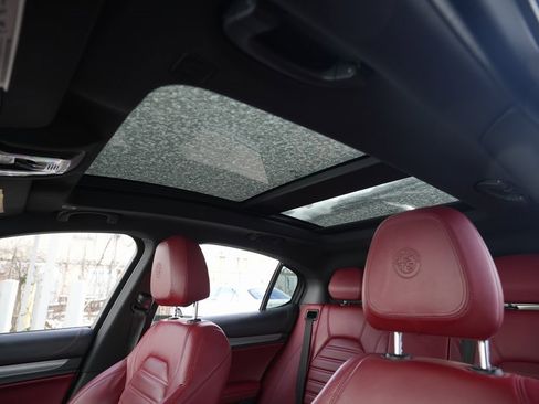 Used 2019 Alfa Romeo Stelvio Ti Sport w/ Quick Order Package 22S Sport image 17