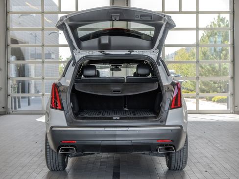 Used 2020 Cadillac XT5 Luxury FWD image 16