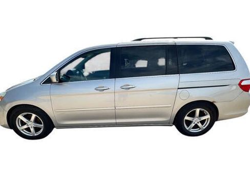 Used 2005 Honda Odyssey EX-L image 2