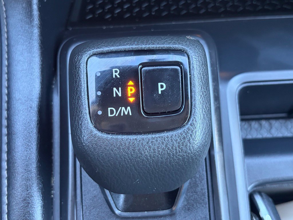 Used 2023 Nissan Pathfinder S FWD image 28