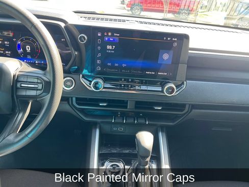 Used 2024 Chevrolet Colorado Trail Boss w/ Technology Package AWD/4WD image 17