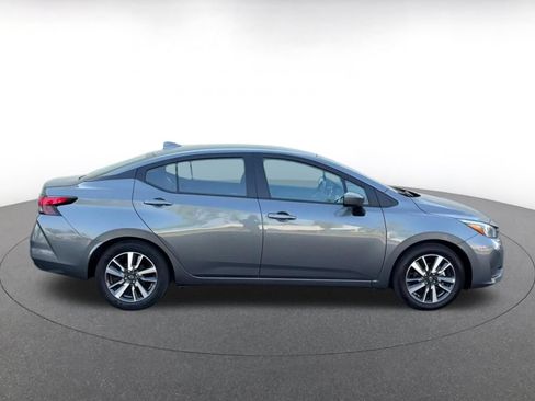 Used 2025 Nissan Versa SV FWD image 16