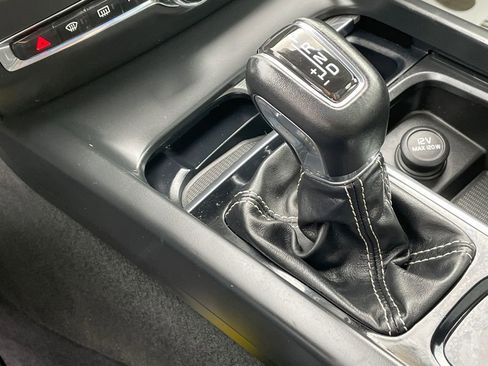 Used 2020 Volvo S60 T6 R-Design image 43