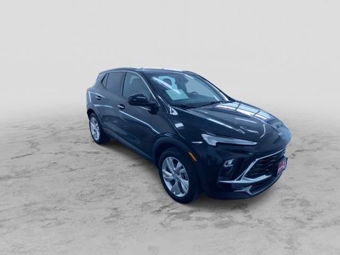 Used 2025 Buick Encore GX Preferred image 3