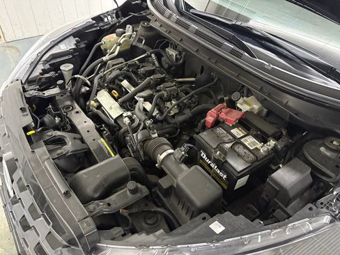 Used 2023 Nissan Kicks SR w/ SR Premium Package image 24