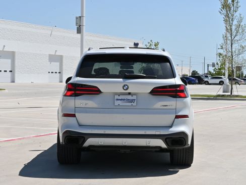 Used 2026 BMW X5 xDrive40i w/ Executive Package AWD/4WD image 8