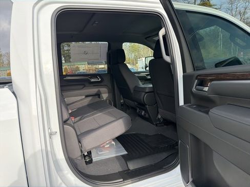 New 2026 GMC Sierra 3500 SLE w/ SLE Value Package image 14