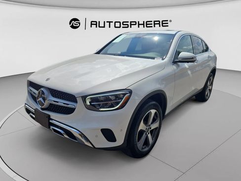 Used 2022 Mercedes-Benz GLC 300 4MATIC Coupe image 3