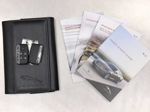 Used 2016 Jaguar XJ L Portfolio RWD image 5