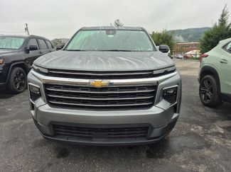 Used 2024 Chevrolet Traverse LT w/ Trailering Package AWD/4WD video 2