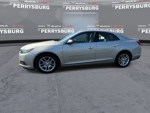 Used 2014 Chevrolet Malibu LT w/ Power Convenience Package FWD image 4