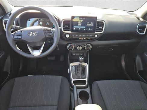 New 2026 Hyundai Venue SE FWD image 12