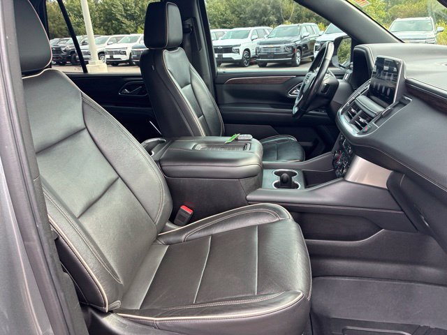Used 2021 Chevrolet Tahoe Premier w/ Premium Package AWD/4WD image 11
