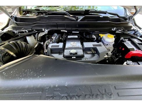 Used 2023 RAM 3500 Laramie image 11