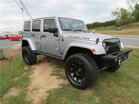 Used 2017 Jeep Wrangler Unlimited Rubicon image 18