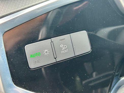 Used 2022 Audi Q3 2.0T Premium Plus w/ Premium Plus Package AWD/4WD image 29