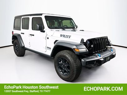 Used 2023 Jeep Wrangler Unlimited w/ 8.4" Radio Group