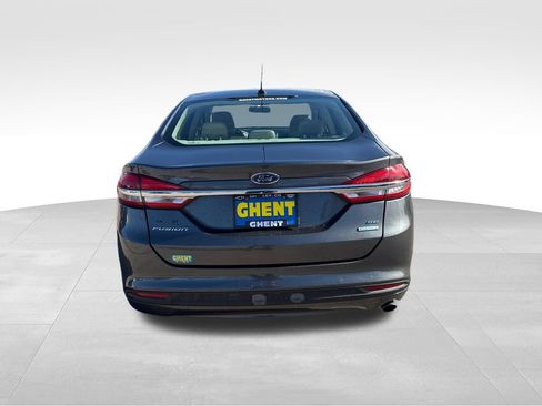 Used 2018 Ford Fusion SE image 5