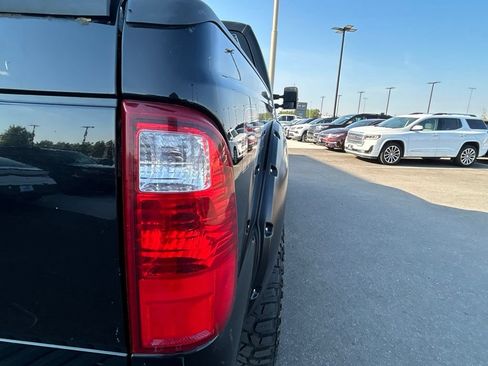 Used 2016 Ford F250 XLT w/ XLT Value Package AWD/4WD image 10