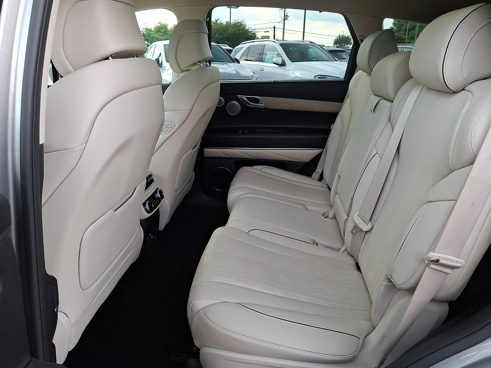 Used 2023 Genesis GV80 3.5T w/ Advanced Package AWD/4WD image 10