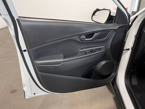 Used 2019 Hyundai Kona SE w/ Cargo Package image 24