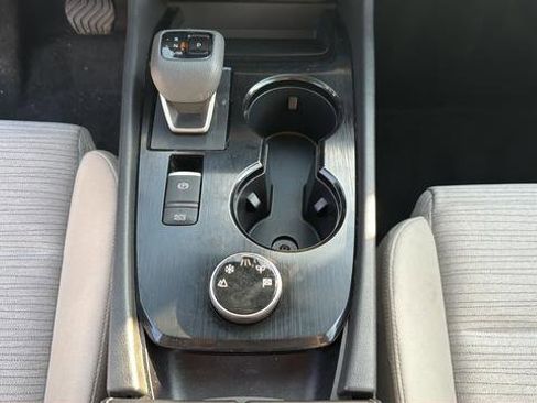 Used 2023 Nissan Rogue SV AWD/4WD image 8