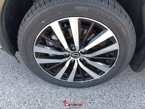 Used 2024 Nissan Pathfinder Platinum w/ Lighting Package (N93) image 14